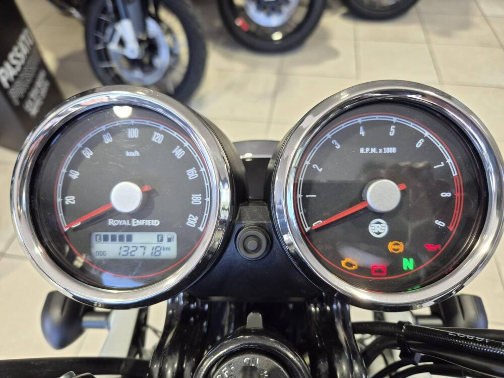 Royal Enfield Interceptor 650 (2021 - 26) (4)