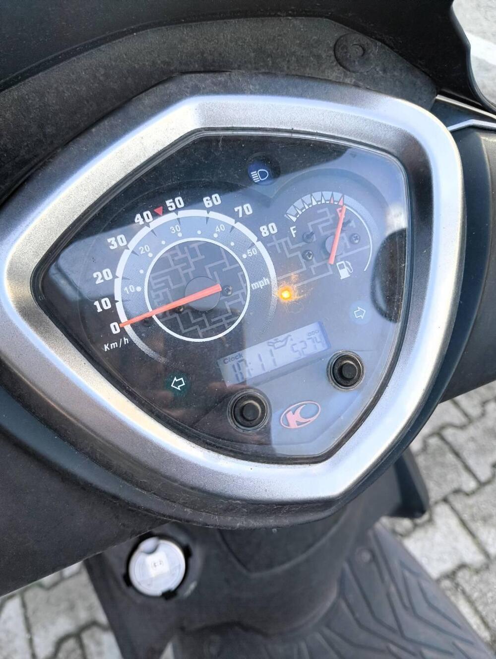 Kymco Agility 50 R16 + (2021 - 26) (6)