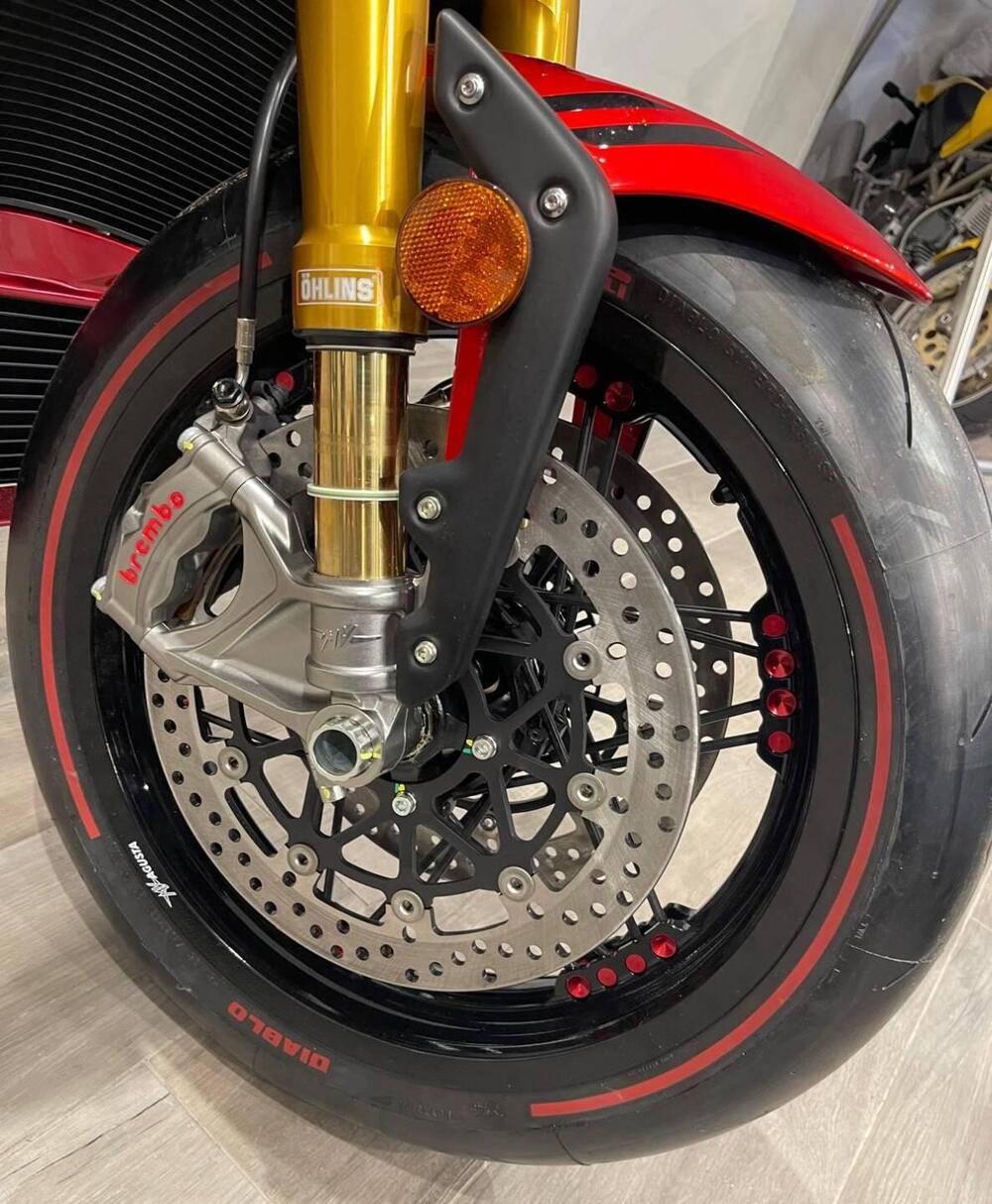 MV Agusta Rush 1000 (2023 - 26) (10)