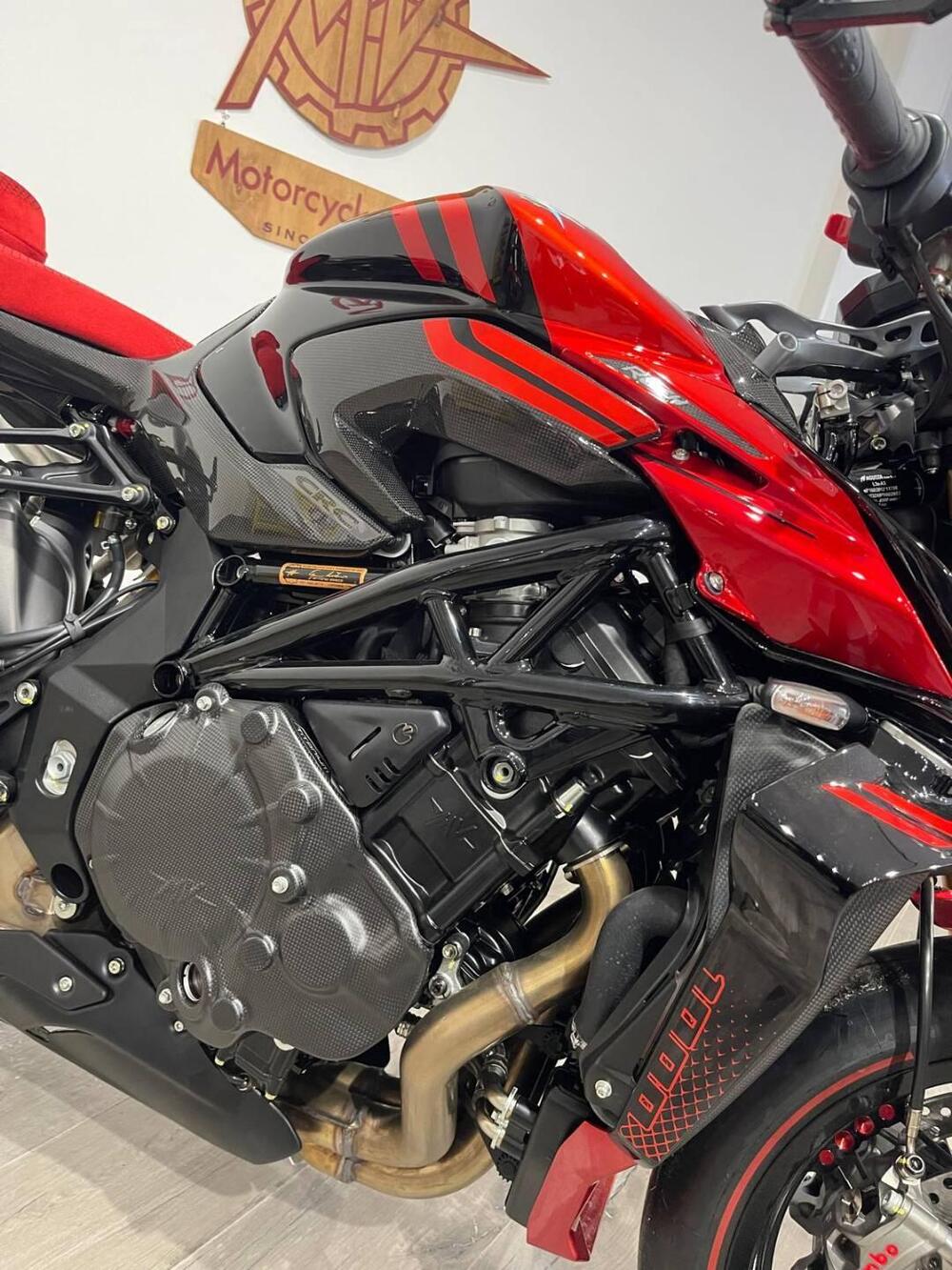MV Agusta Rush 1000 (2023 - 26) (11)
