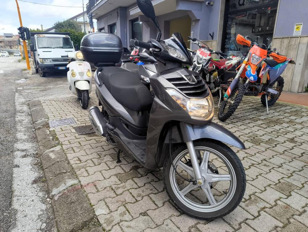 Peugeot LXR 200 (2009 - 14) (2)