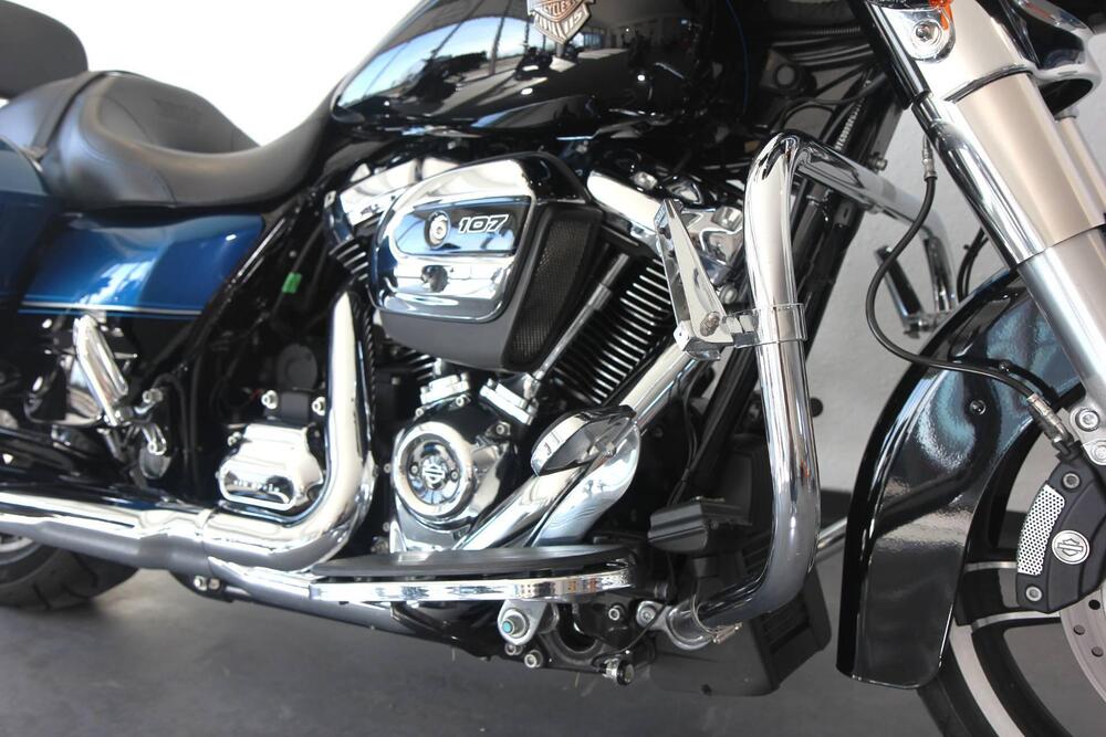Harley-Davidson 107 Street Glide (2017 - 19) - FLHX (11)