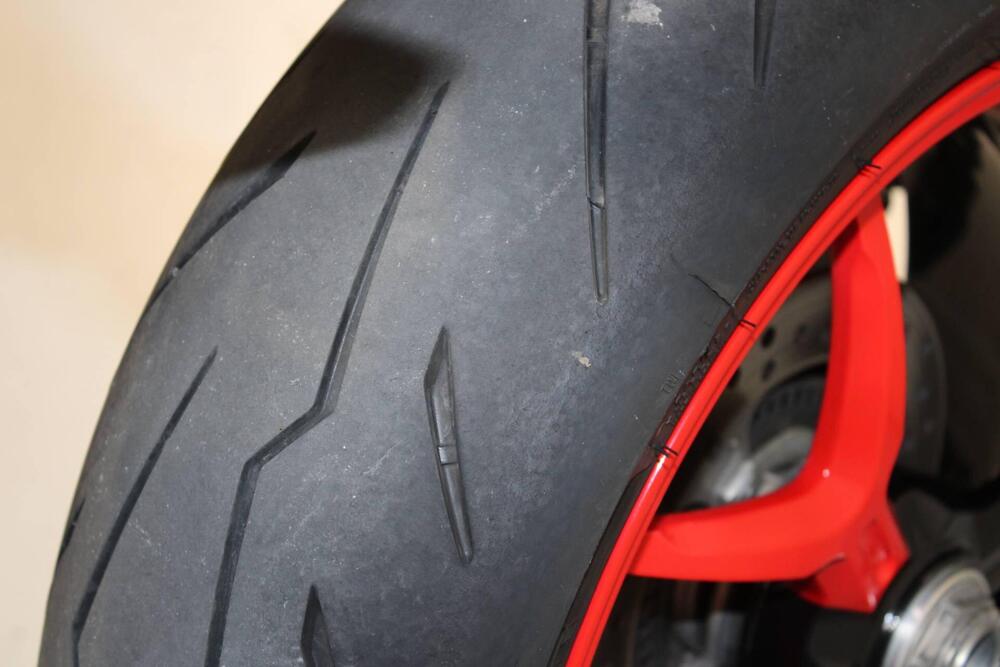 Ducati Hypermotard 950 RVE (2020) (8)