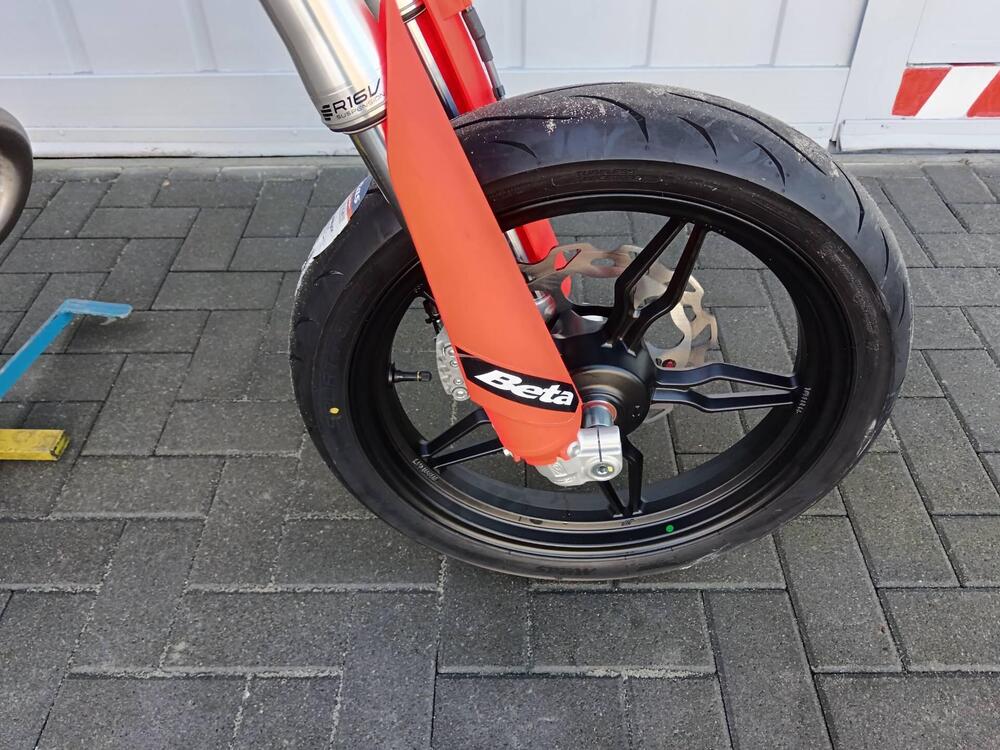 Betamotor RR 125 4T Motard T (2025 - 26) (9)