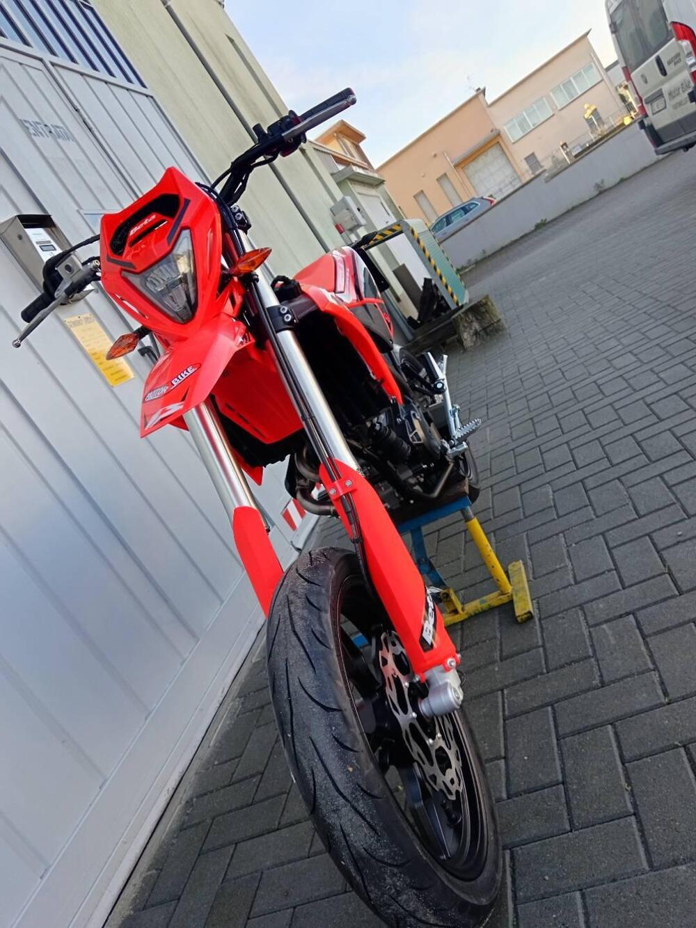 Betamotor RR 125 4T Motard T (2025 - 26) (14)