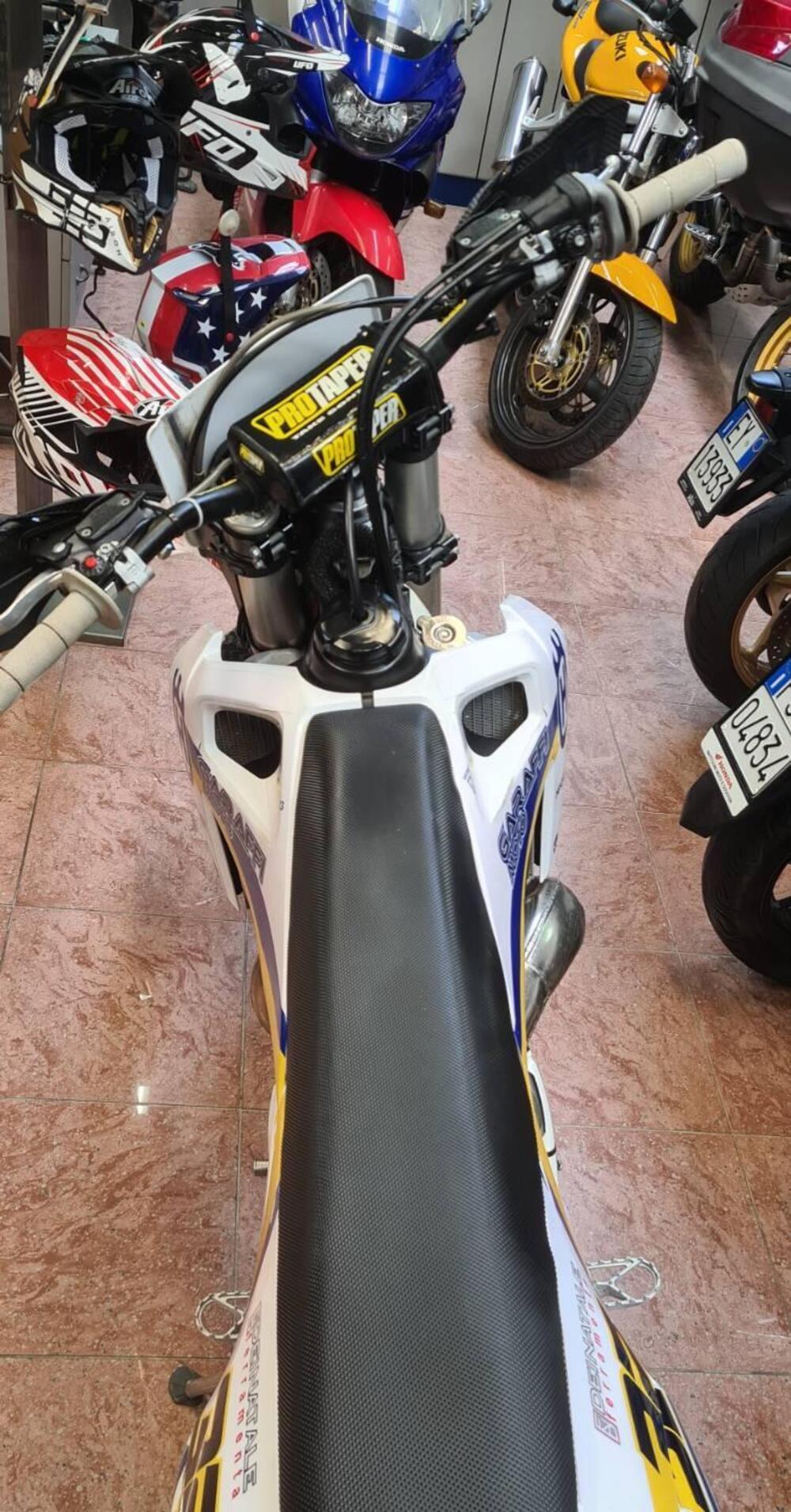 Husqvarna TE 300 (2024) (2)