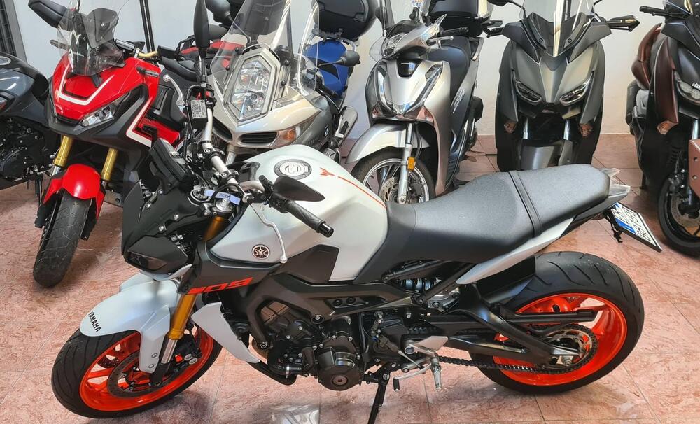 Yamaha MT-09 (2017 - 20)