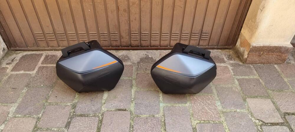 KTM 1290 Super Duke GT (2022 - 25) (9)