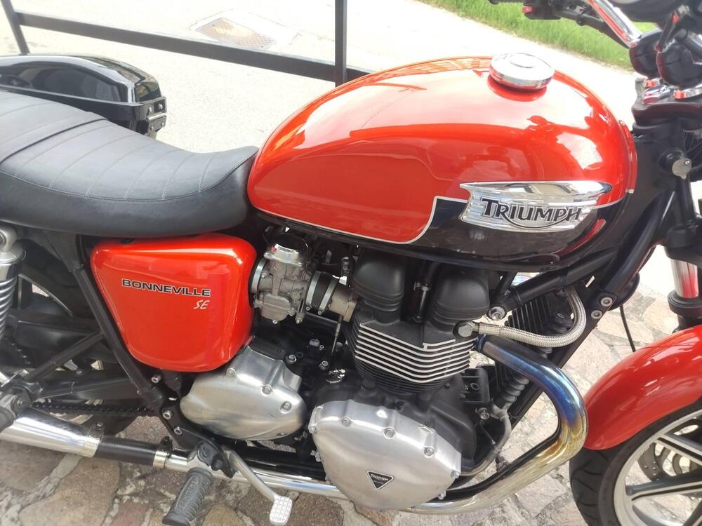 Triumph Bonneville SE (2009 - 13)