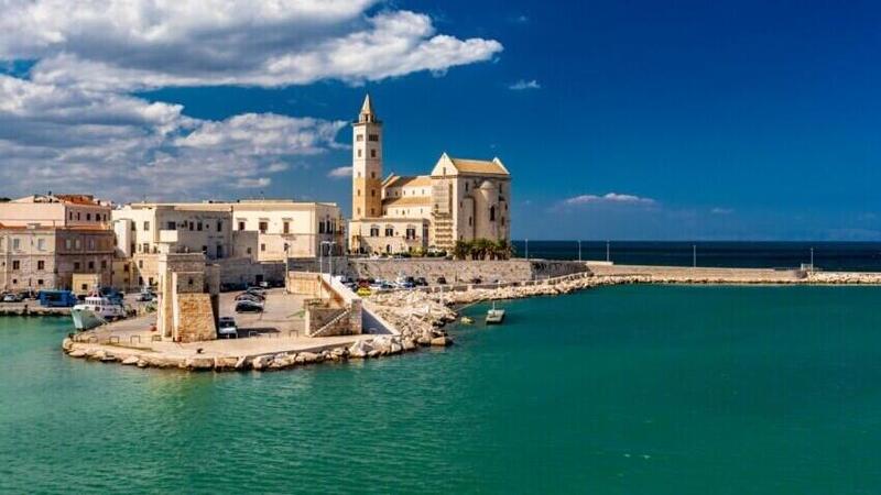 Trani e Bisceglie, moto e scooter sotto controllo: sequestri e multe record