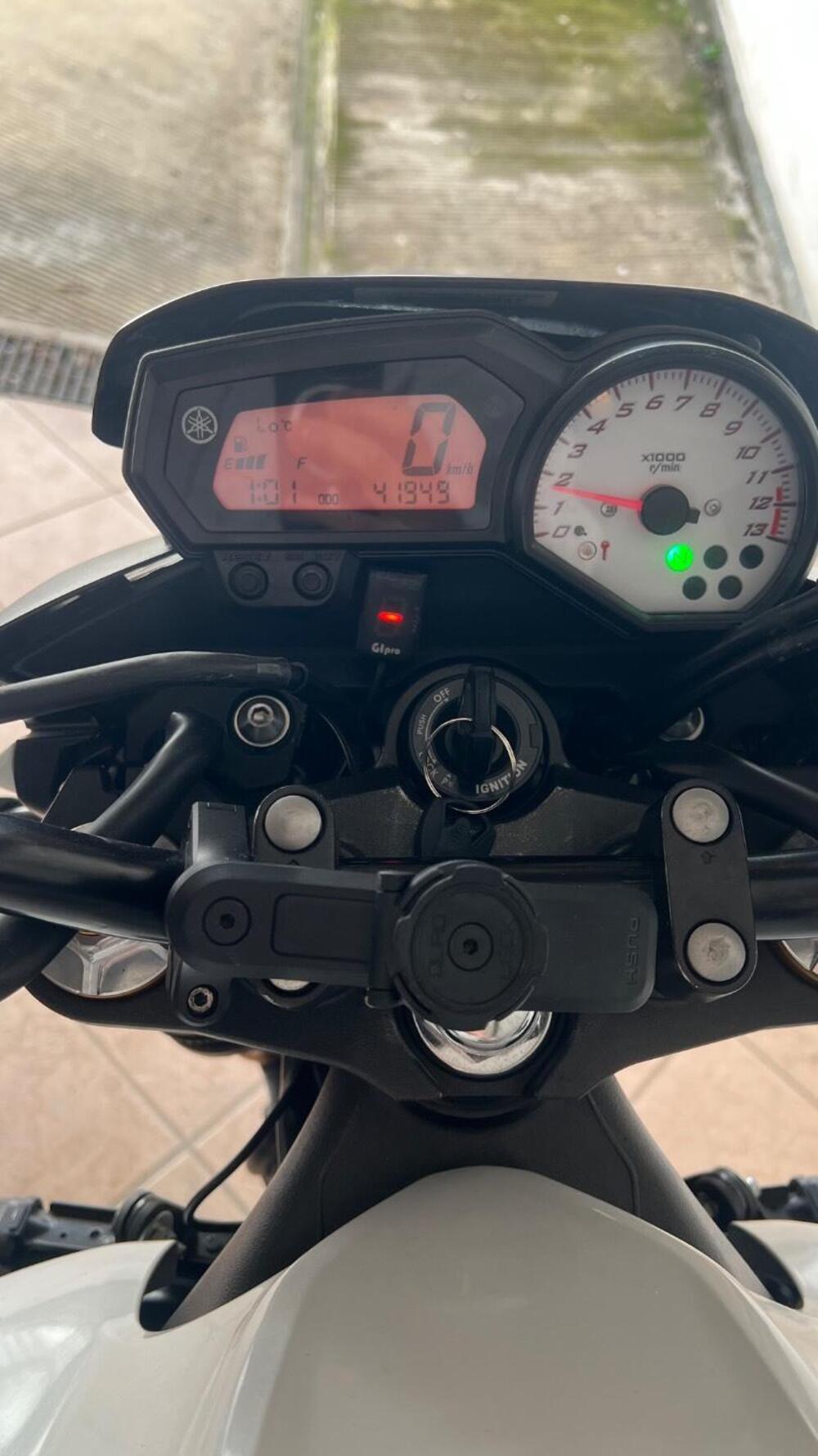 Yamaha FZ8 (2010 - 12) (5)