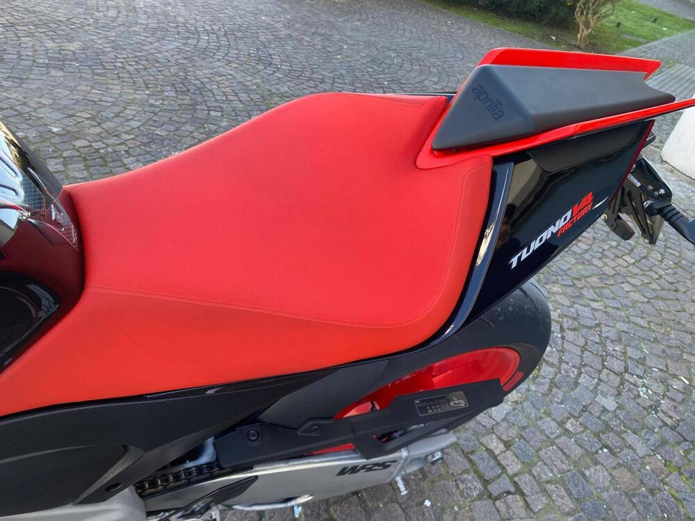 Aprilia Tuono V4 Factory (2021 - 24) (6)