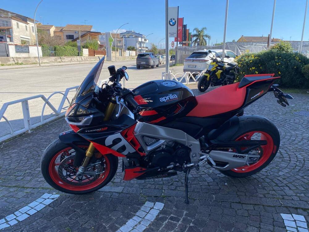 Aprilia Tuono V4 Factory (2021 - 24) (2)