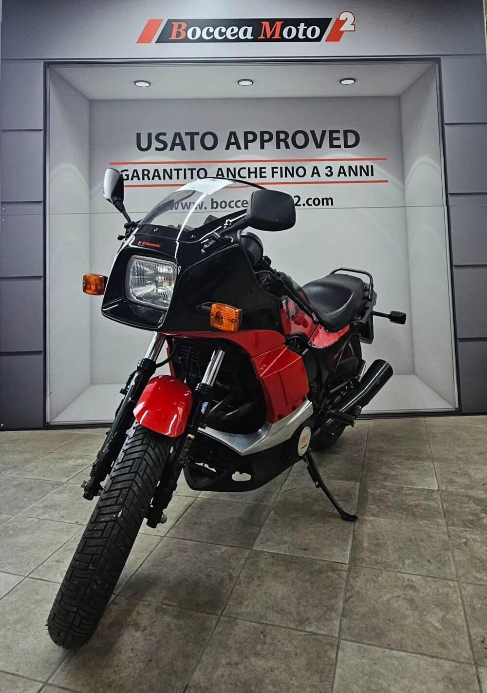 Kawasaki GPZ 750 TURBO (3)