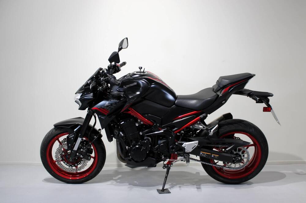 Kawasaki Z 900 (2021 - 24) (4)
