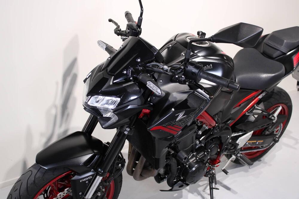 Kawasaki Z 900 (2021 - 24) (8)