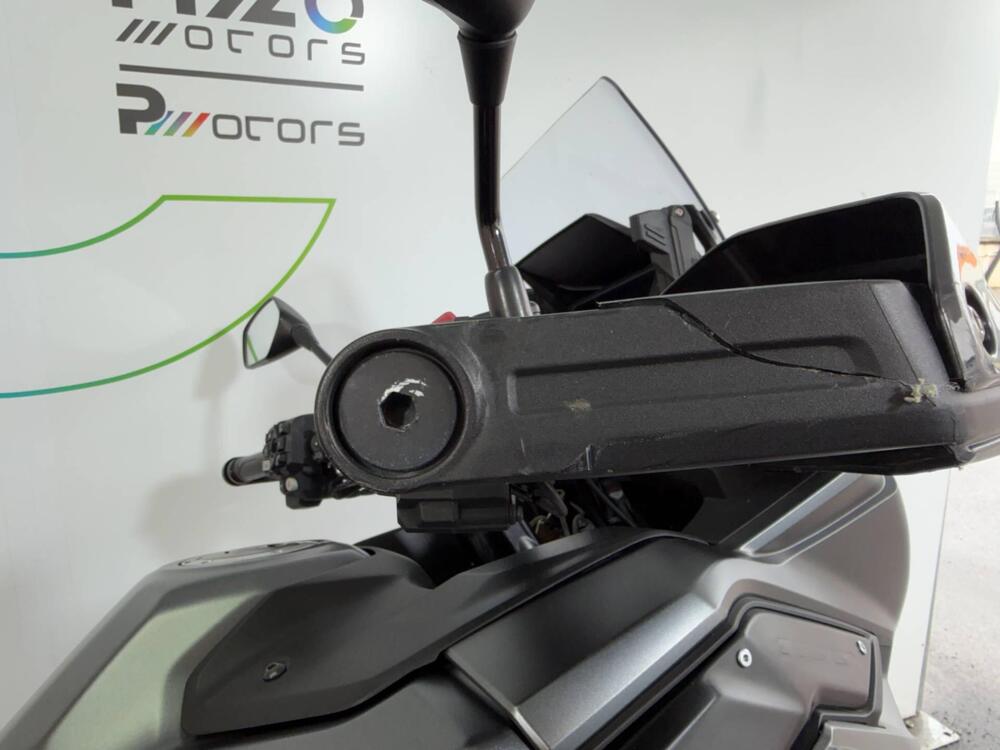 Honda Africa Twin CRF 1100L (2024 - 26) (7)