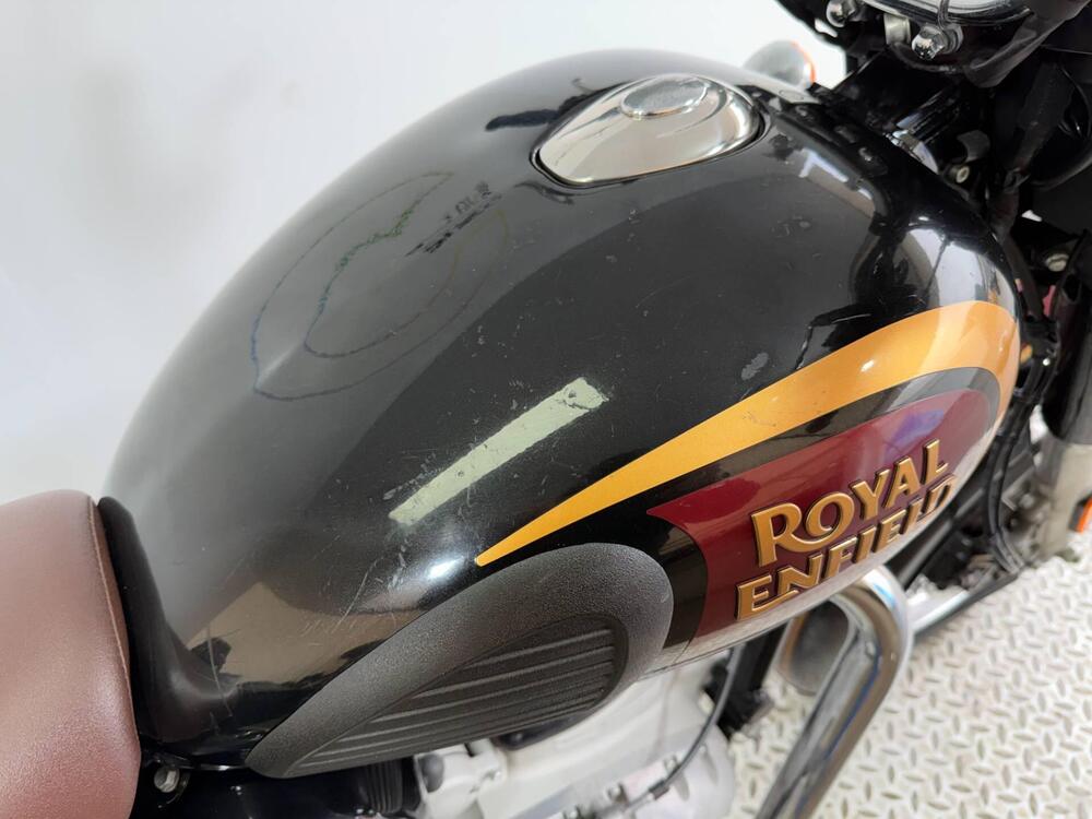 Royal Enfield Classic 350 (2021 - 26) (2)