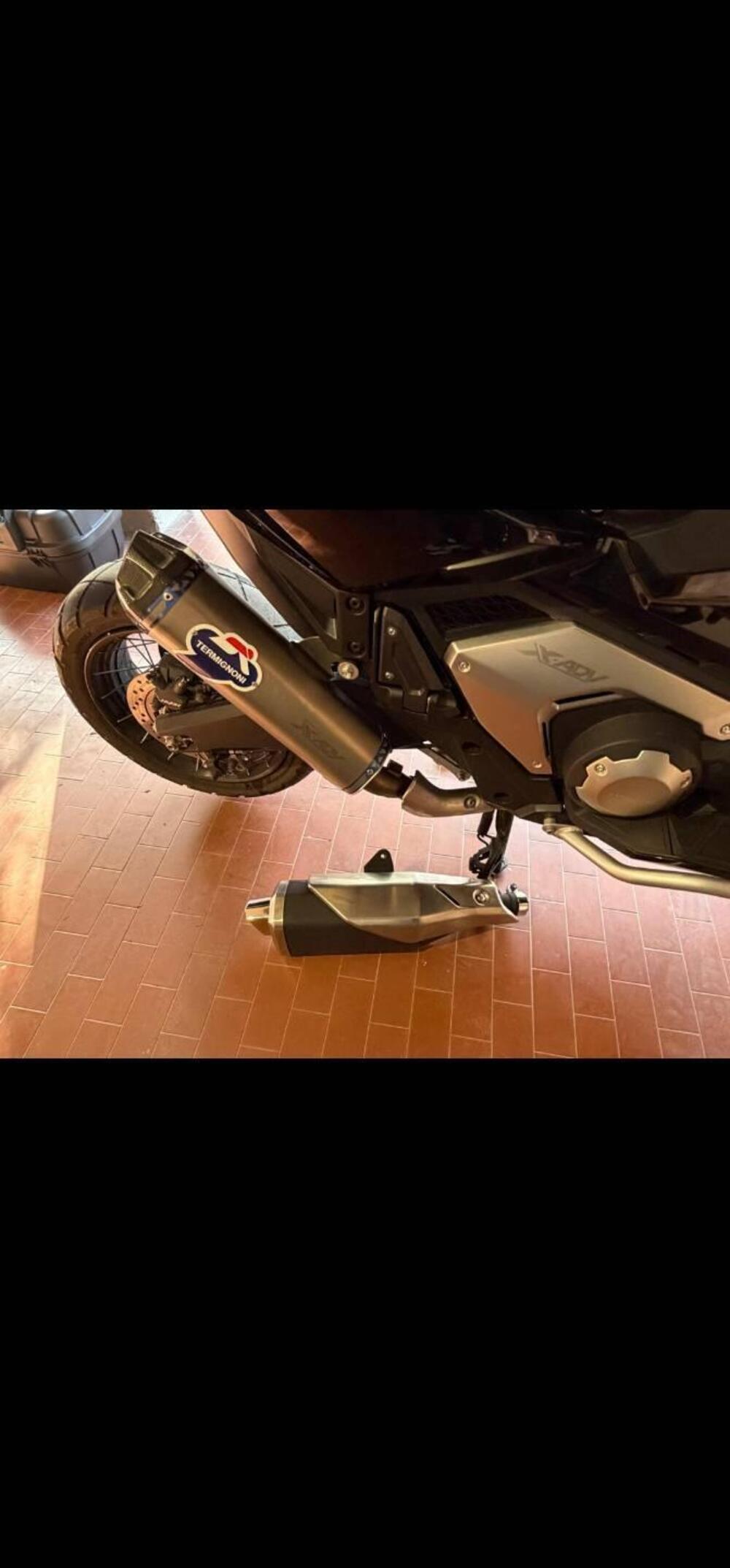 Honda X-ADV 750 DCT (2021 - 24) (9)