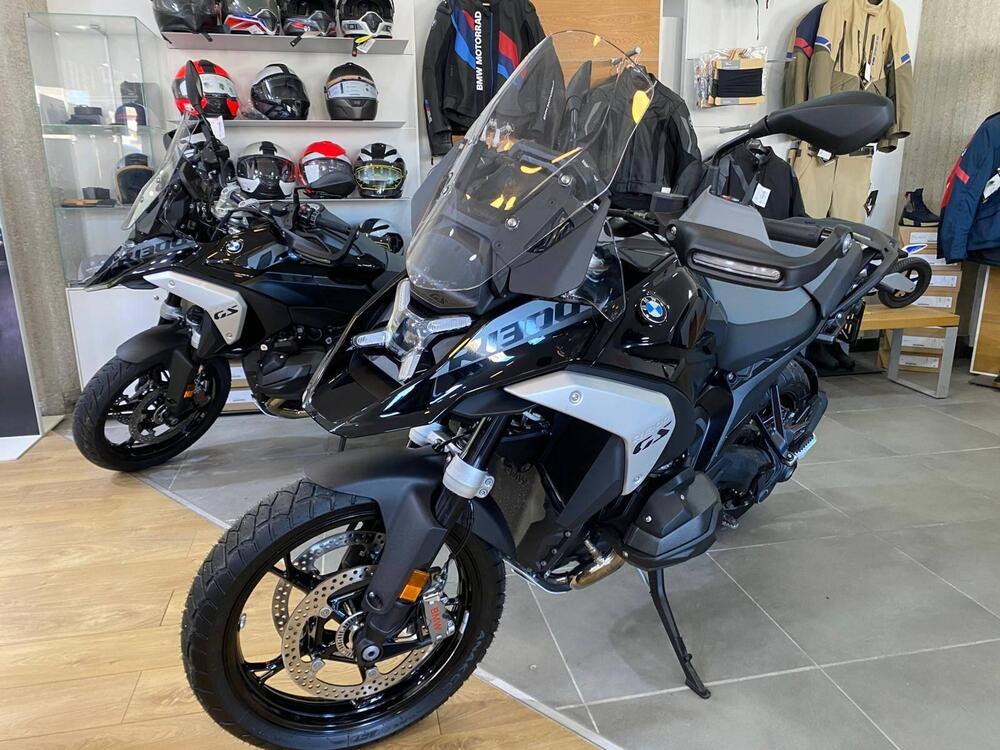 Bmw R 1300 GS Triple Black (2023 - 26) (3)