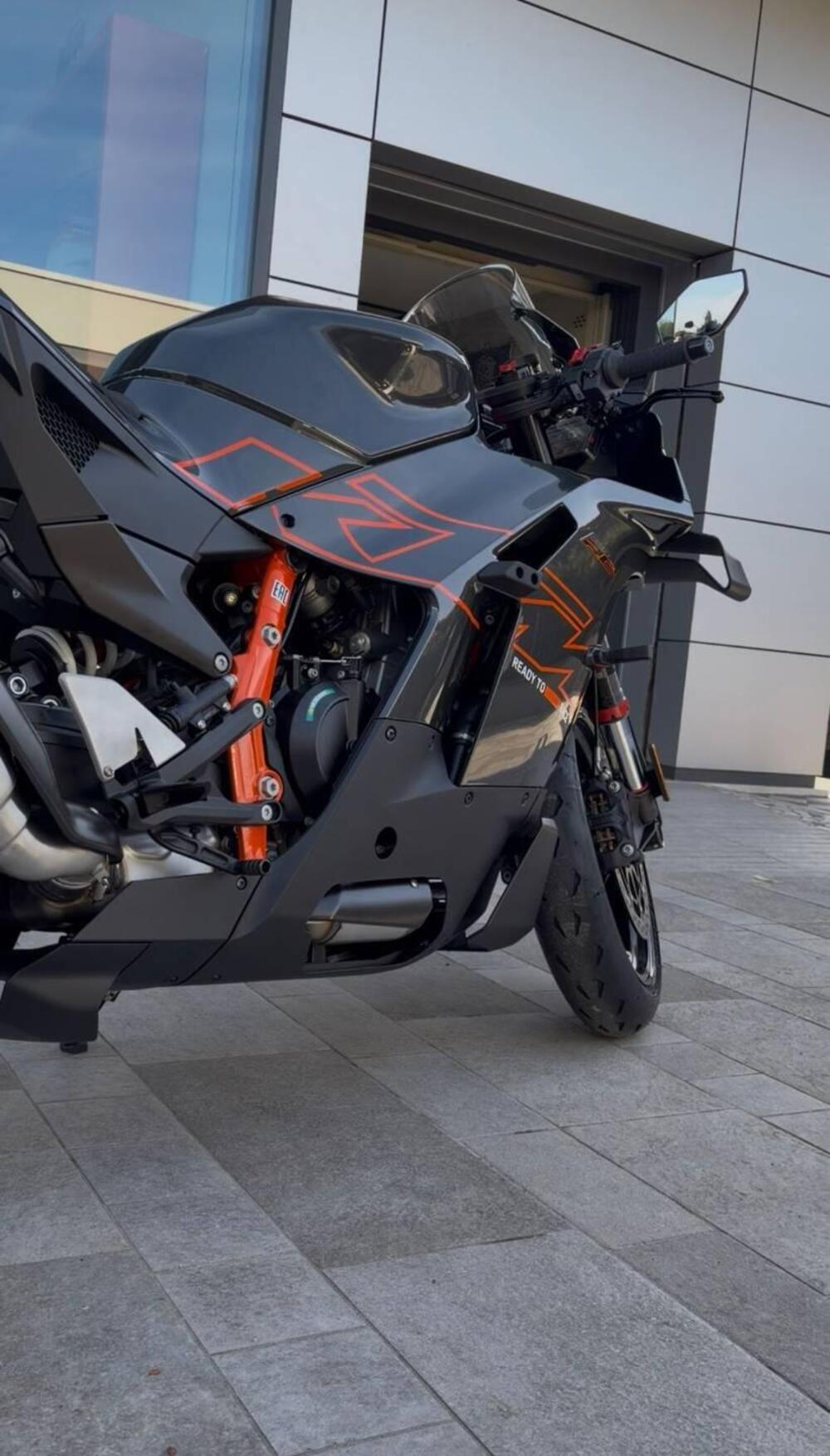 KTM 990 RC R (2026) (3)