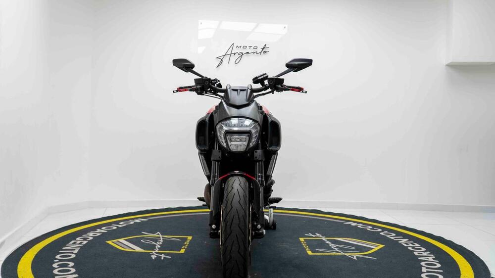 Ducati Diavel 1200 Carbon (2014 - 16) (8)