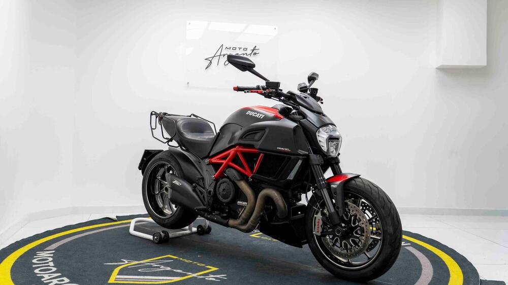 Ducati Diavel 1200 Carbon (2014 - 16) (9)