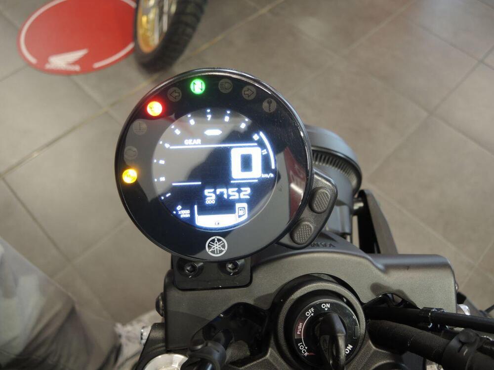 Yamaha XSR 700 (2022 - 26) (4)