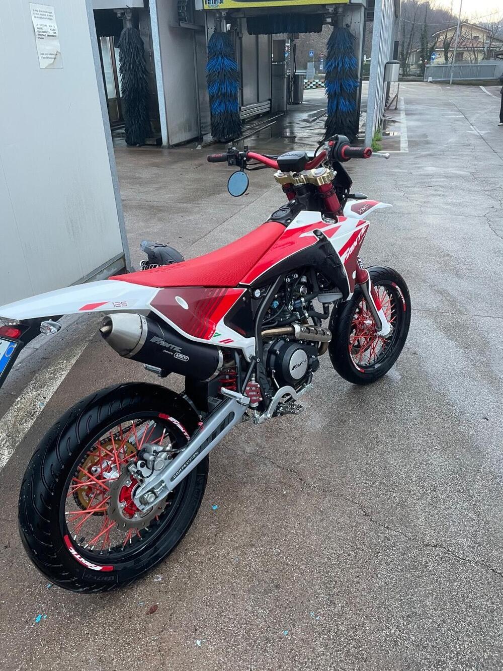 Fantic Motor XMF 125 Competition (2025 - 26) (2)