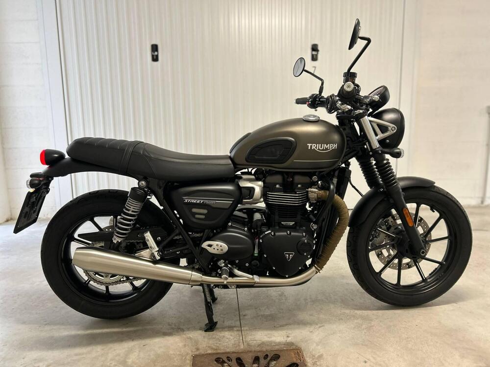 Triumph Street Twin 900 (2021 - 22) (6)