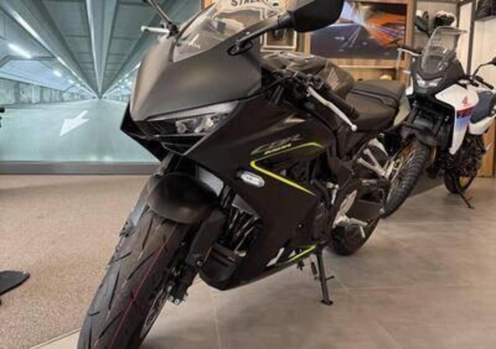 Honda CBR 650 R E-Clutch (2024 - 26)