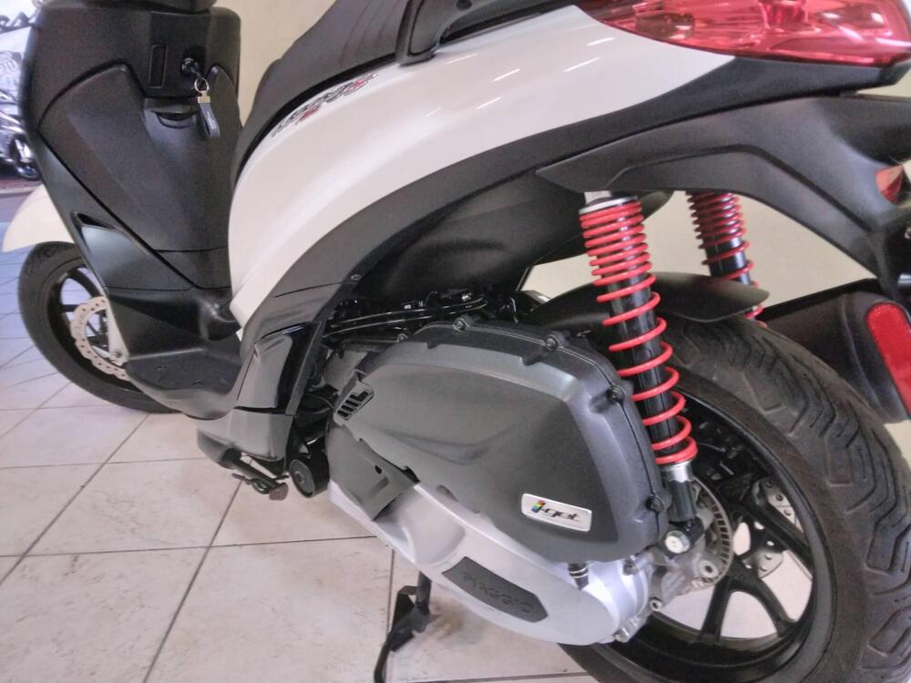 Piaggio Medley 125 S ABS (2021 - 24) (3)