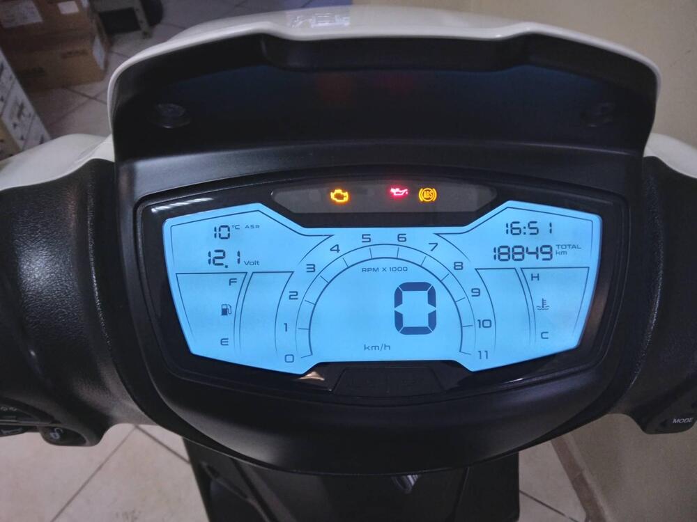 Piaggio Medley 125 S ABS (2021 - 24) (5)