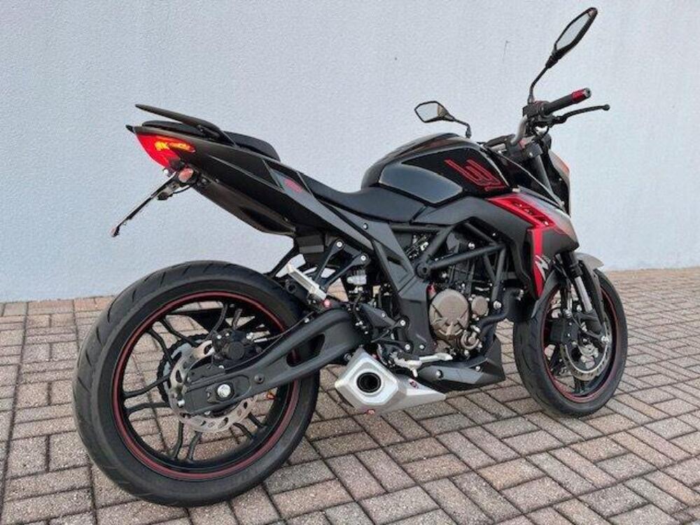 Voge Brivido 300R (2021 - 24) (2)