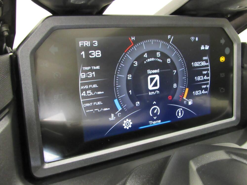 Yamaha T-Max 560 Tech Max (2022 - 24) (14)