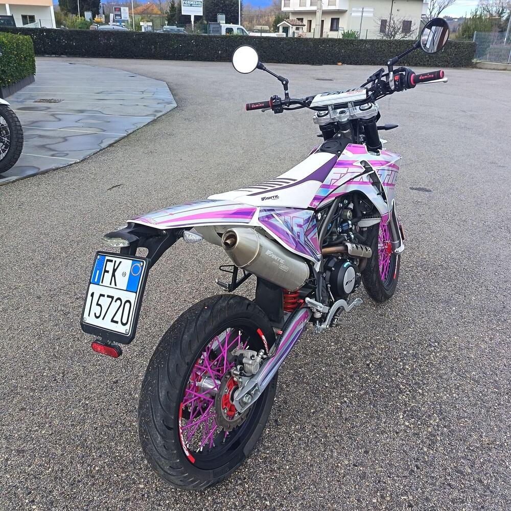Fantic Motor XMF 125 Motard Competition 4T (2023 - 24) (3)