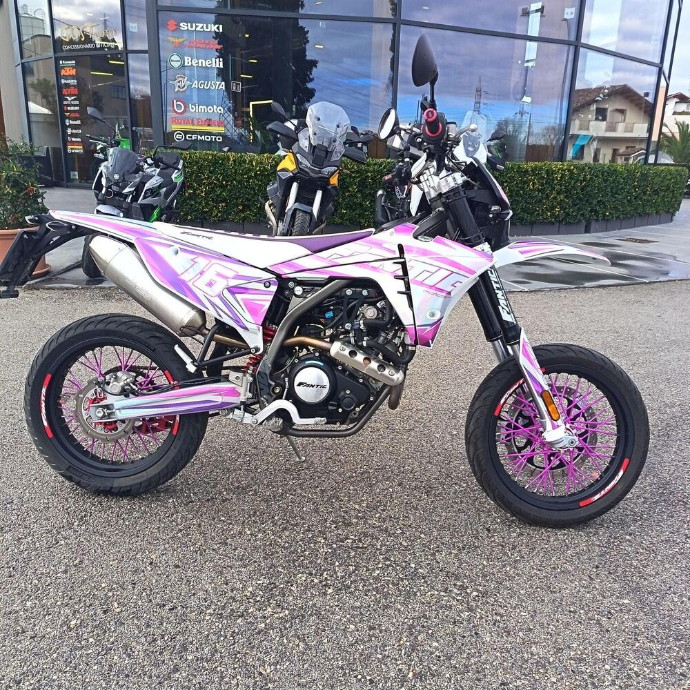 Fantic Motor XMF 125 Motard Competition 4T (2023 - 24) (7)