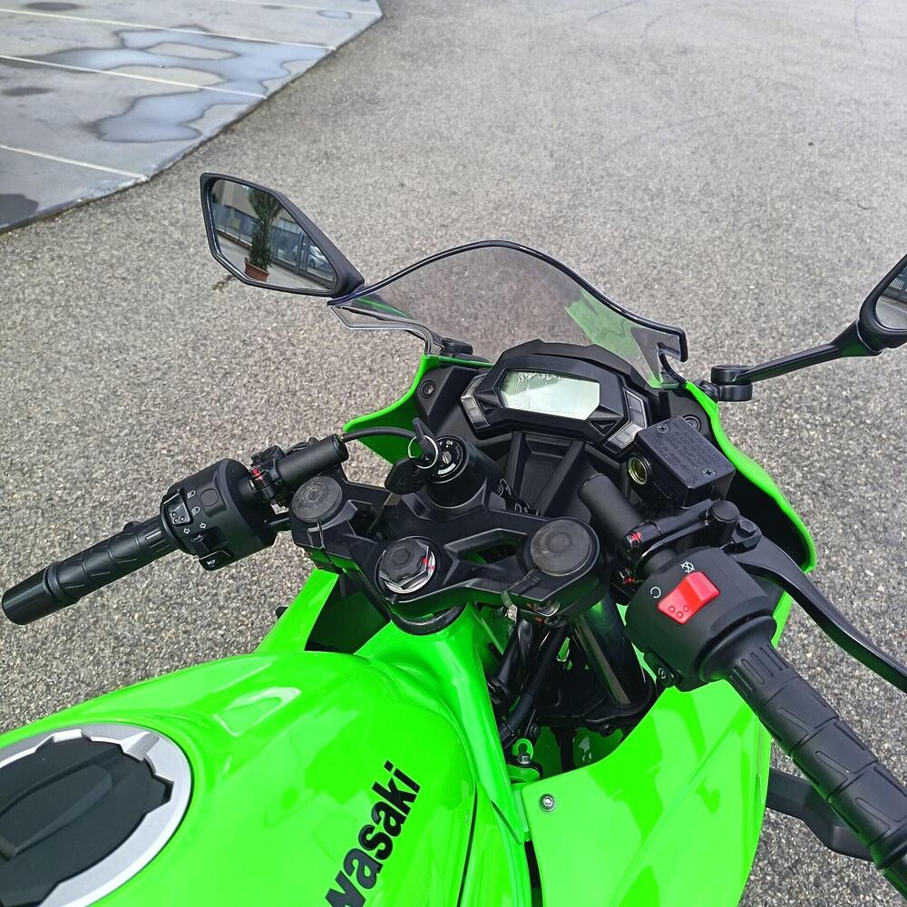 Kawasaki Ninja 125 (2025 - 26) (8)