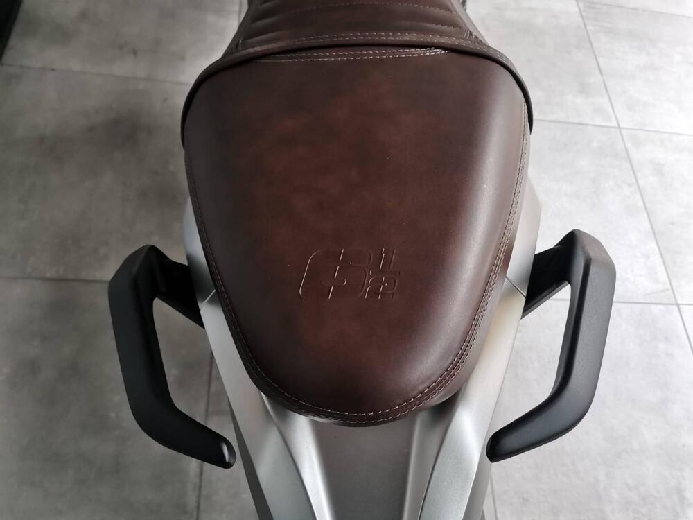 Moto Morini SEIEMMEZZO SCR (2022 - 26) (6)