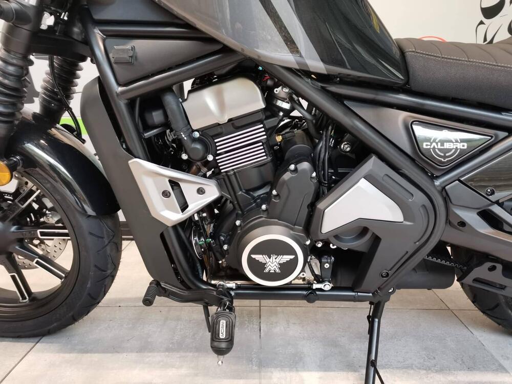 Moto Morini Calibro Custom (2024 - 26) (5)