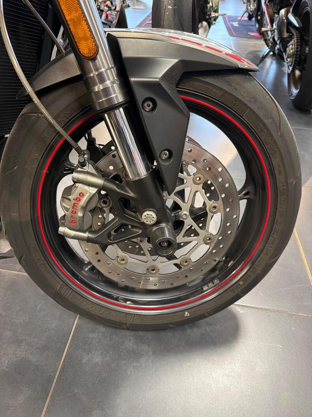 Triumph Street Triple RS (2020 - 22) (13)