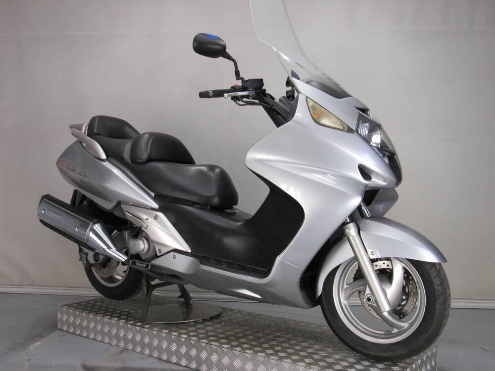 Honda Silver Wing 600 (2001 - 05) (8)