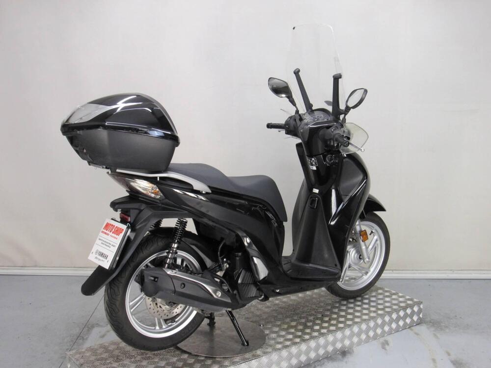 Honda SH 150 i (2017 - 19) (6)