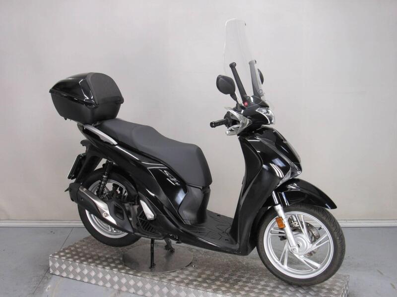 Honda SH 150i (2017 - 19) (9)