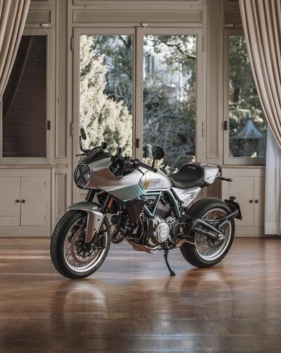 Ducati Formula 73: lo spirito della 750 Super Sport rivive in 873 unit&agrave; numerate [VIDEO]