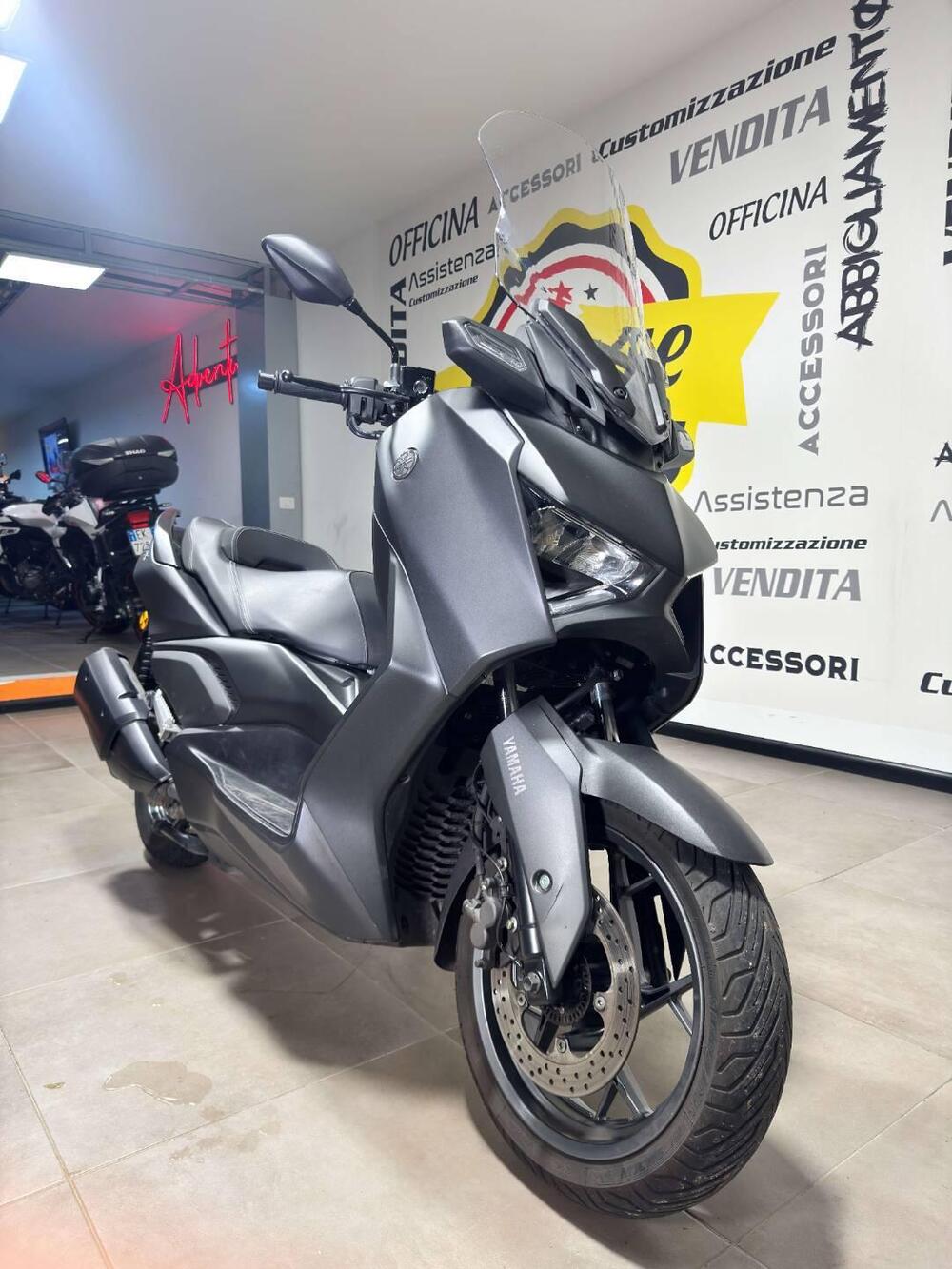 Yamaha X-Max 300 (2021 - 24) (2)