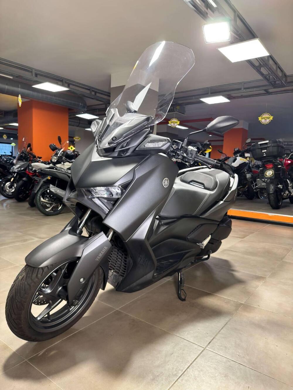 Yamaha X-Max 300 (2021 - 24) (3)