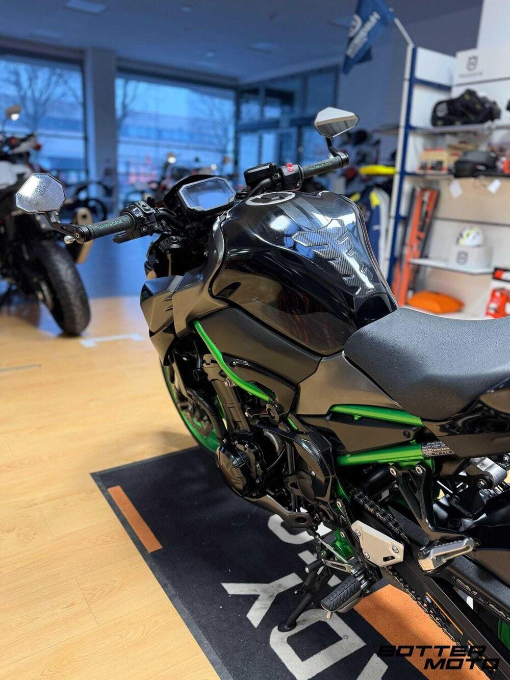 Kawasaki Z 900 (2021 - 24) (3)
