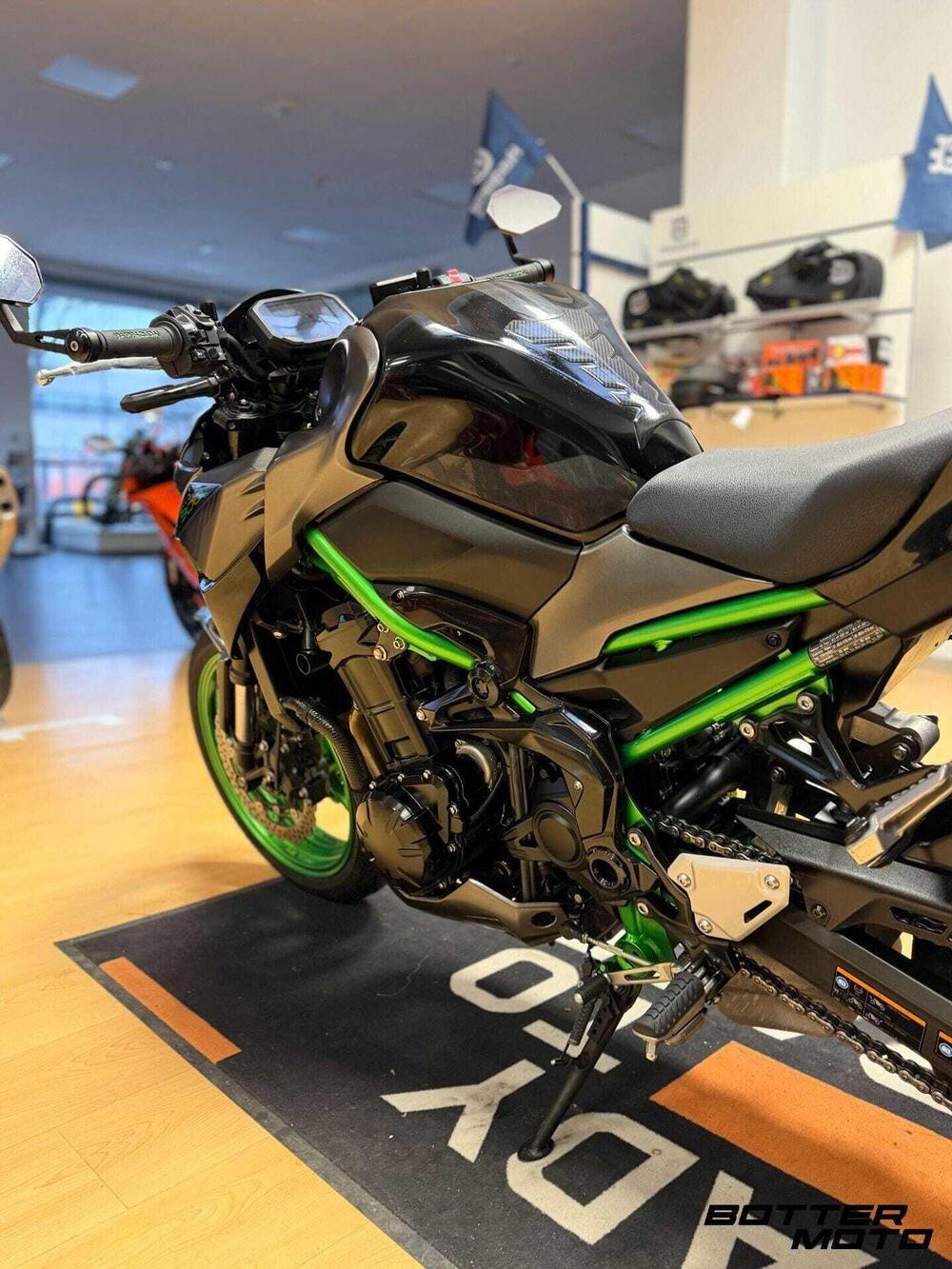 Kawasaki Z 900 (2021 - 24) (5)
