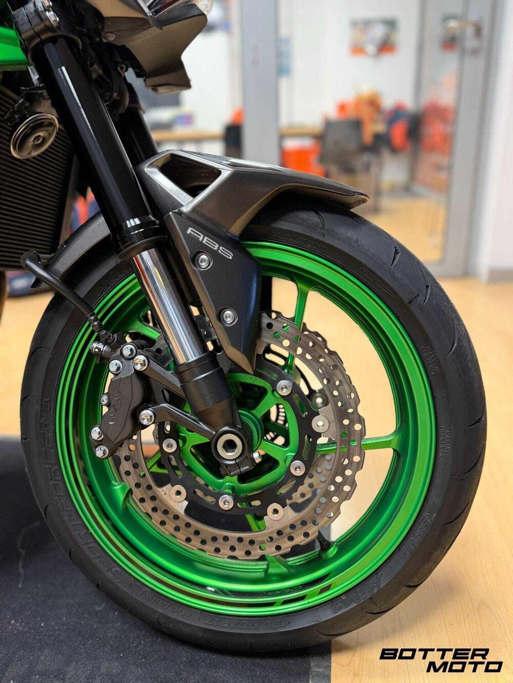 Kawasaki Z 900 (2021 - 24) (7)